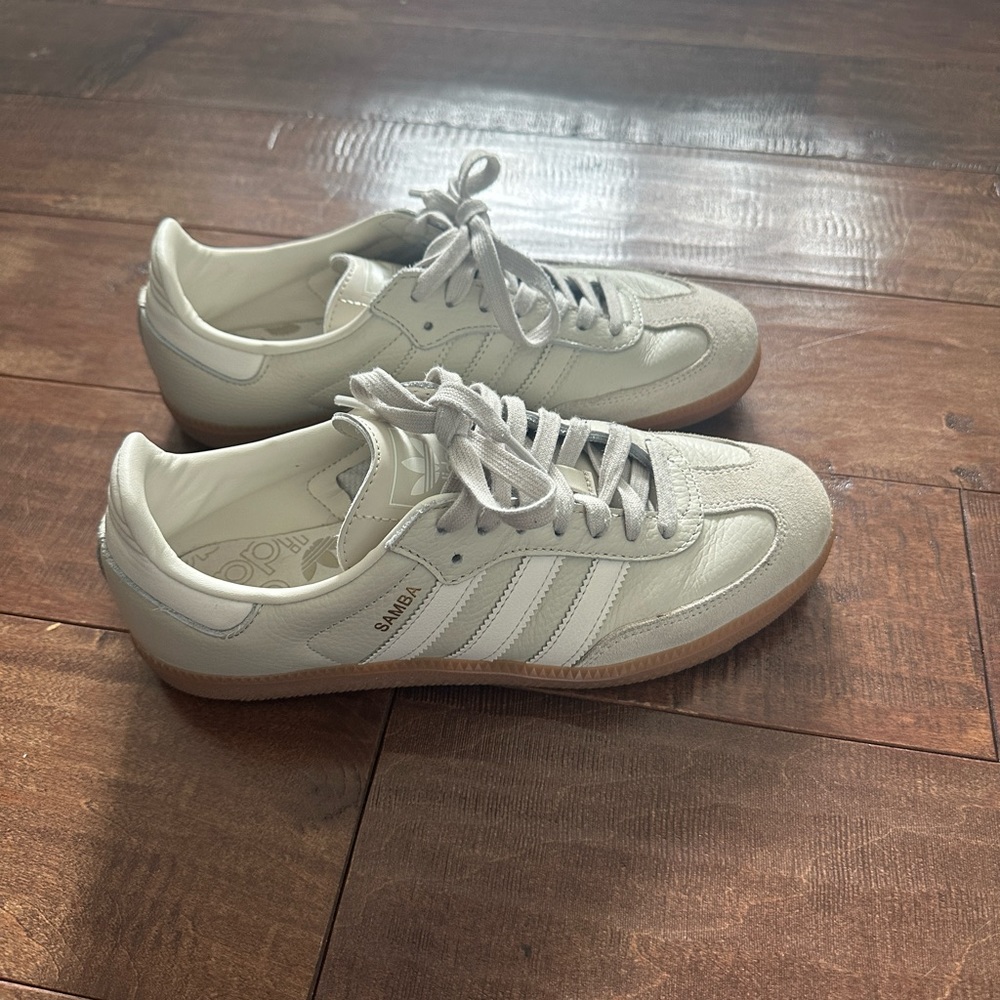 Adidas sambas OG aluminum gum